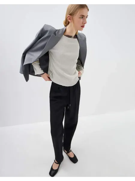 Gloria jeans Чёрные брюки свободные (Easy Fit)