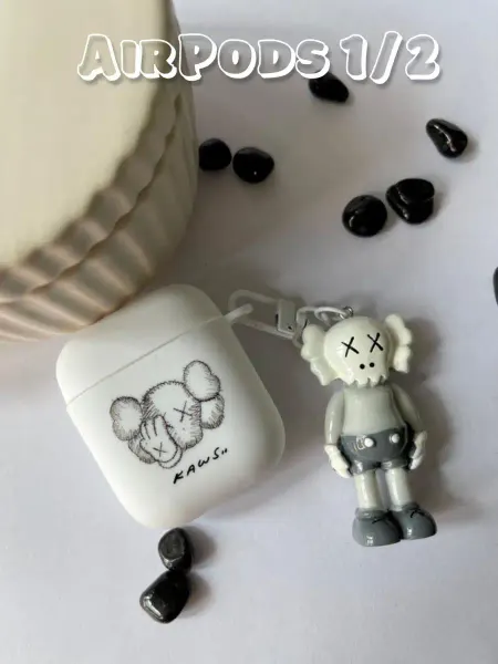 Kaws Чехол на AirPods 1 2 с брелком