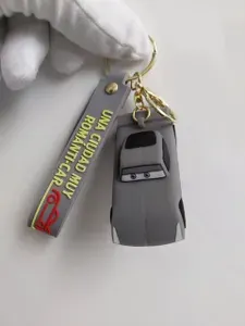 Брелок машинка, серая тачка для ключей и сумки, 1шт