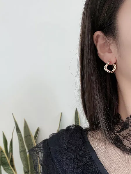 Victoria Kiss Серьги кольца
