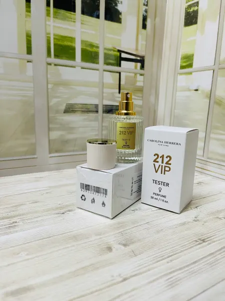 CAROLINA HERRERA Духи Каролина Эррера 212 Вип Восточные