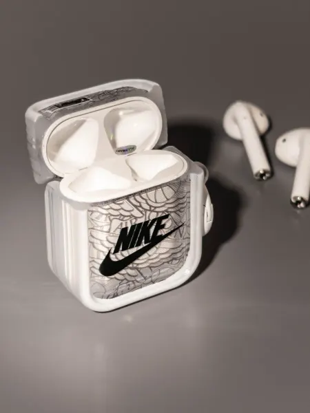 Чехол для AirPods 1 2 Nike противоударный