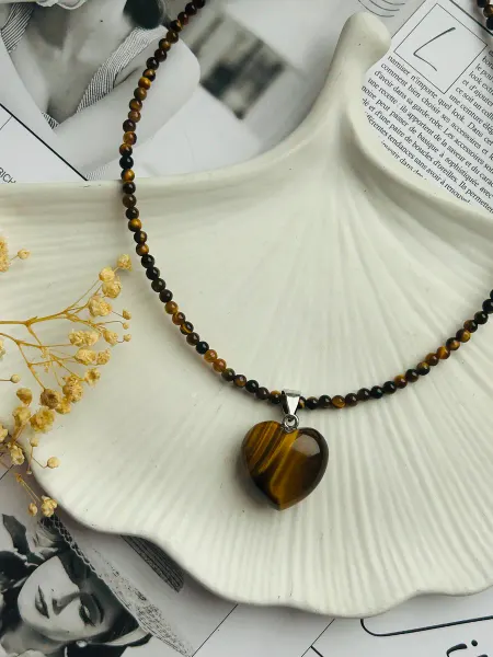 Colette Чокер с сердцем тигровый глаз