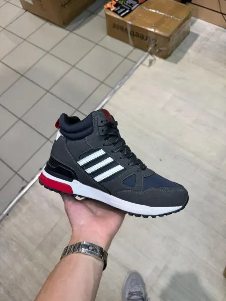 Adidas Кроссовки спортивные зимние с мехом