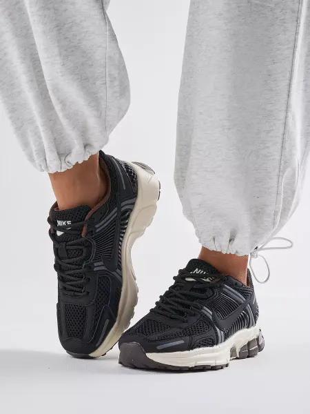Abu-Shoes Кроссовки