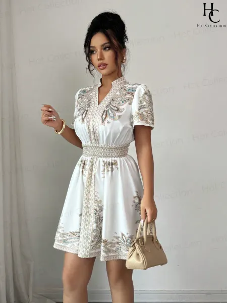 Hot Collection Платье летнее мини с глубоким вырезом приталенное