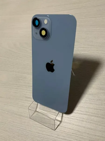 Задняя крышка iPhone 14 в сборе, с окошками камеры (Blue) голубая