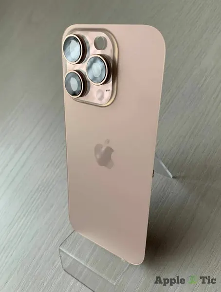 Задняя крышка iPhone 16 Pro в сборе с окошками камеры (Desert Titanium) песочная