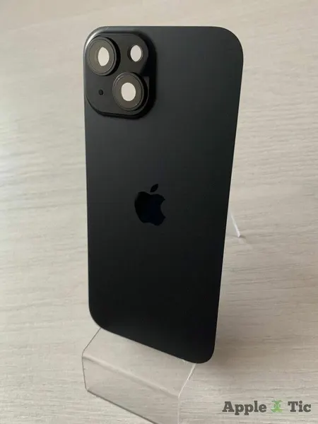 Задняя крышка iPhone 15 в сборе с окошками камеры (Black) черная