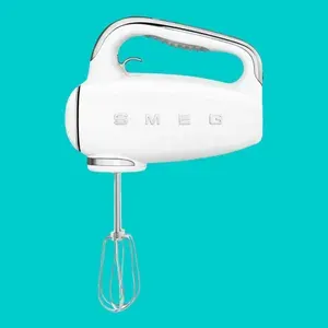 Миксер ручной Smeg HMF01WHEU, 9 скоростей, две насадки, белый