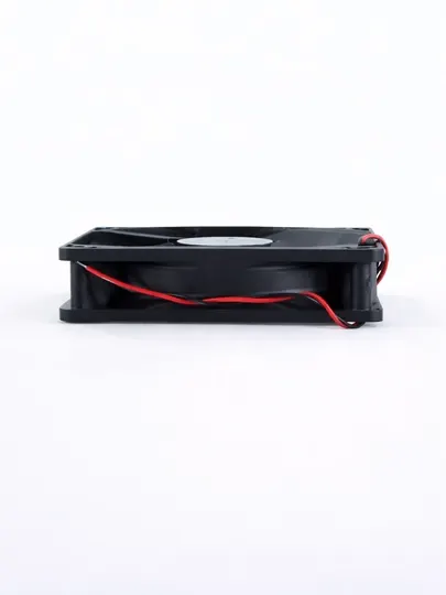 Вентилятор охлаждения 12V DC (120 x 120 x 25 мм)