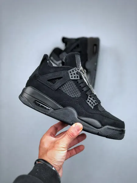 Баскетбольные кроссовки Jordan AJ4
