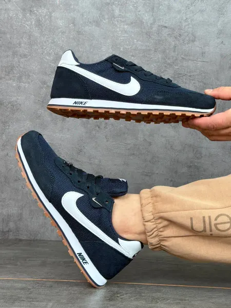 Nike Кроссовки мужские летние