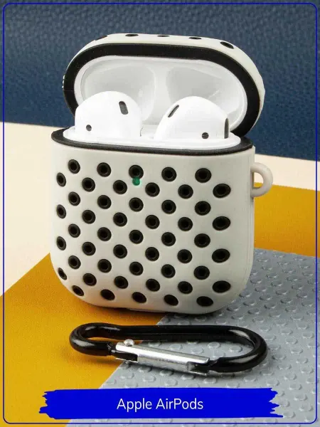 Чехол для наушников Apple AirPods