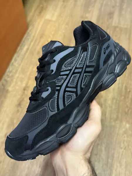 ASICS Кроссовки зимние