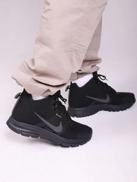 Nike Кроссовки спортивные