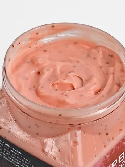 Strawberry & Blackberry Face and Body Scrub — скраб для тела и лица с клубникой и ежевикой