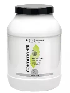 Кондиционер для собак и кошек Iv San Bernard Traditional Line Green Apple для длинной шерсти 3 л
