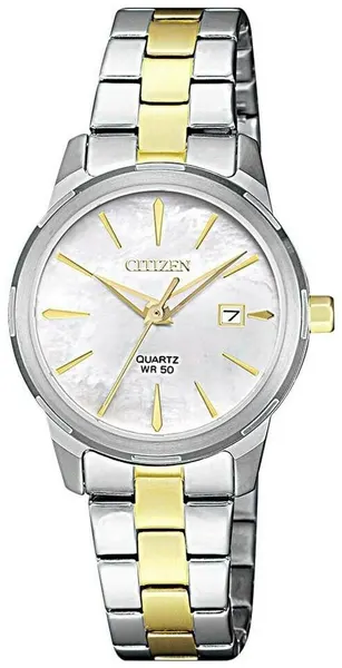 CITIZENНаручные часы Basic