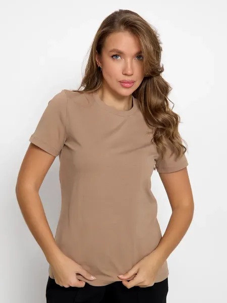 Basic look Футболка кофейного цвета