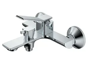 Смеситель для ванны Belz B60678 хром