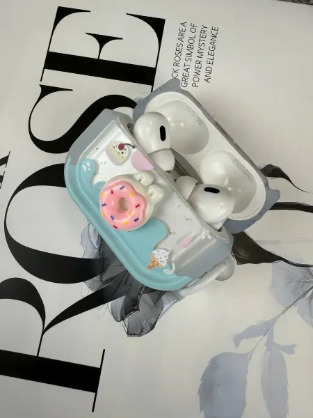 Wowcase Чехол для AirPods Pro 2 с карабином и рисунком