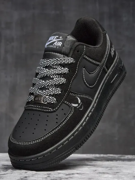 Nike Спортивные кроссовки Venom черный