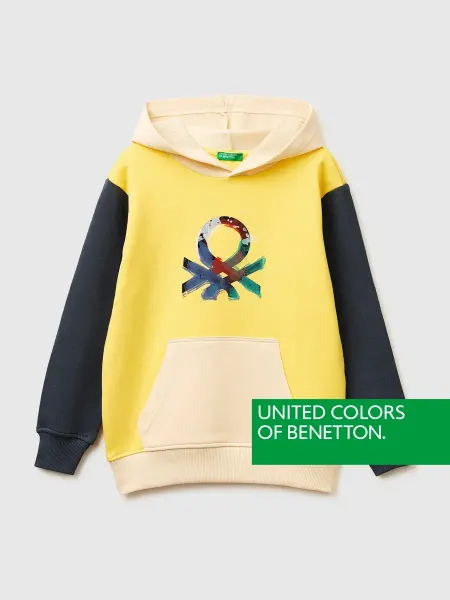 United Colors of Benetton Толстовка с капюшоном и логотипом