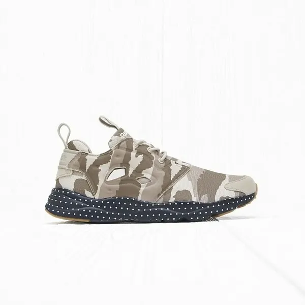 ReebokКроссовки