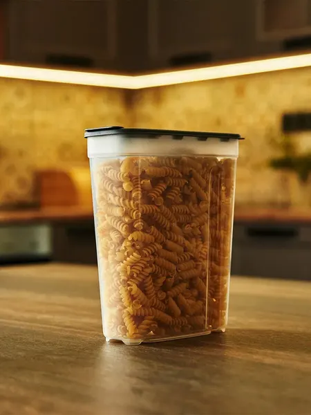 Контейнер для хранения круп и сыпучих продуктов с крышкой 1,8 л