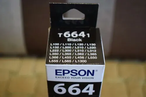 Контейнер с черными чернилами EPSON C13T66414A для L100L200