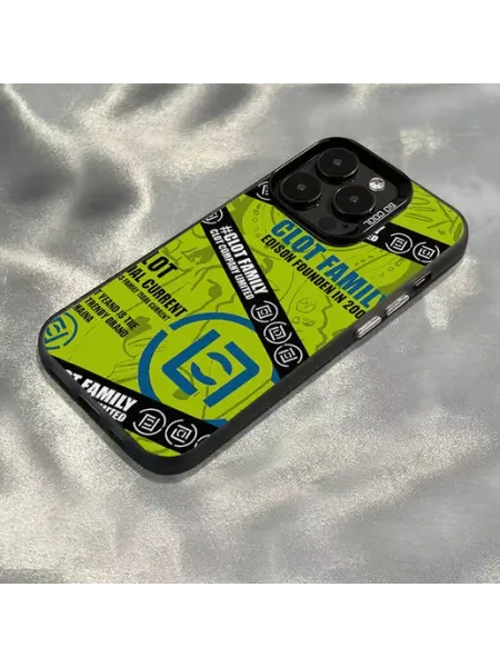 Чехол на IPHONE 11 чёрный Семейство Клот