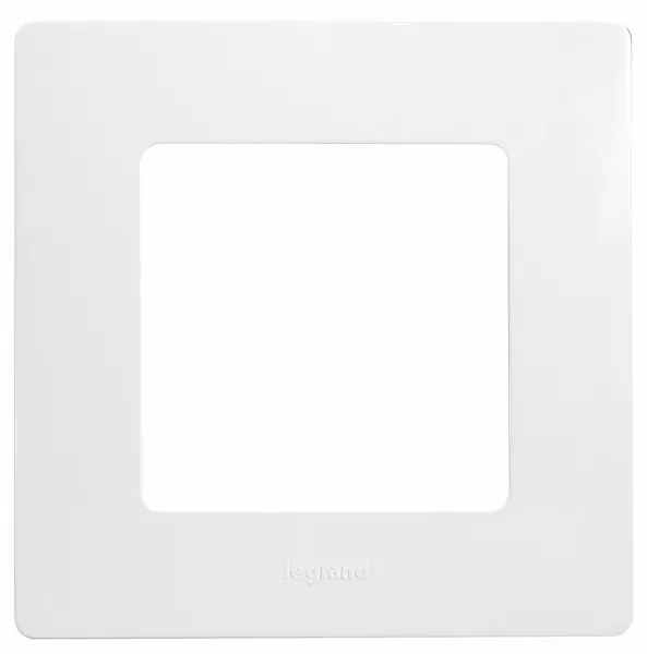 Legrand Etika Белый Рамка 1-ая 672501