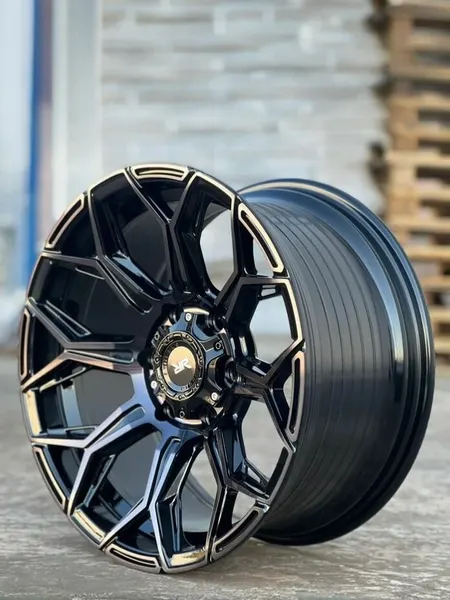 Диски автомобильные RR CSSDA2886 18*9,0 6*139,7 ET20 106,1 B-P/B