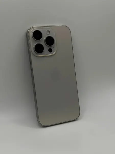 Муляж телефона Iphone 16 Pro титан