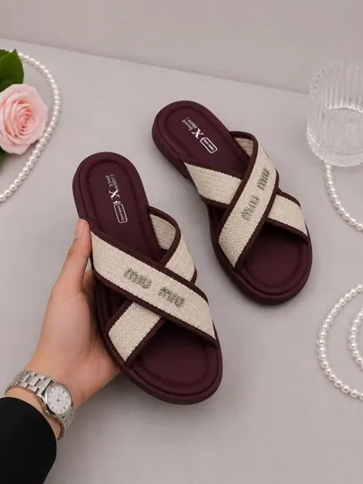 Женские стильные шлепанцы – легкие и удобные летние тапочки, casual