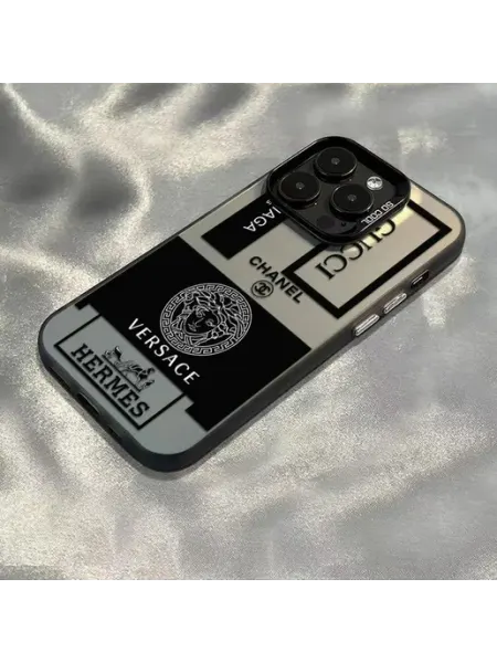 Чехол на IPHONE 15 чёрный ГУЧЧИ ШАНЕЛЬ