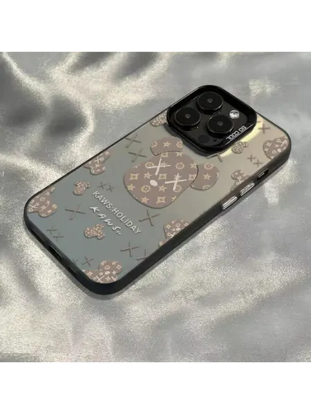 Чехол на IPHONE 15 чёрный Кавс олидай