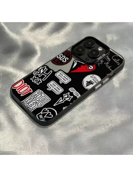 Чехол на IPHONE 15 чёрный Калйкс СОС