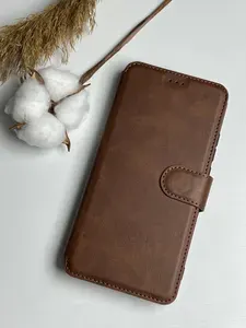 Чехол книжка для iphone 11 кожаный с магнитной застежкой / Айфон 11 с хлястиком / flip чехол для iPhone 11 с функцией подставки , коричневый