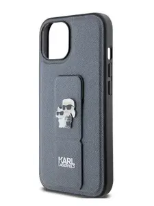Чехол Karl Lagerfeld GripStand PU Saffiano на Apple iPhone 15 из экокожи, с ремешком с функцией подставки, с металлическим значком NFT Karl & Choupette, серебристый