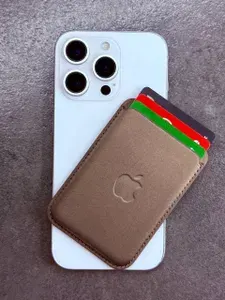 Картхолдер для iPhone 15, 15 Pro, 15 Pro Max / FineWoven Wallet MagSafe / Зеленый