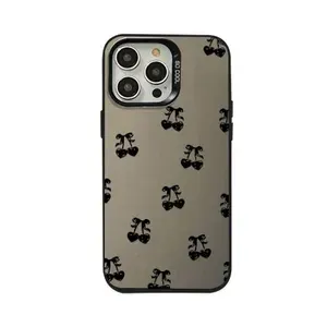 Чехол на айфон 16 про / iPhone 16 Pro чёрный Полный принт черных вишен-сердец противоударный