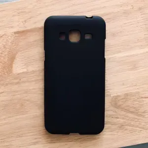 Чехол для Samsung J3 (2016) (J320F) / чехол на Самсунг J3 2016, плотный, матовый, приятный на ощупь, противоударный, черный