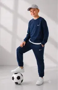 Костюм спортивный