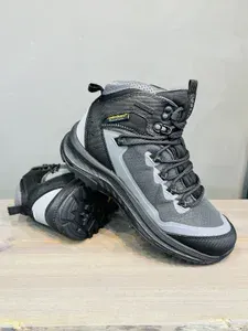Кроссовки Strobbs