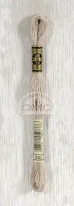 Мулине DMC (Франция), артикул 117, 100% хлопок, цвет 842 Бежево-коричневый, 1шт (пасма).