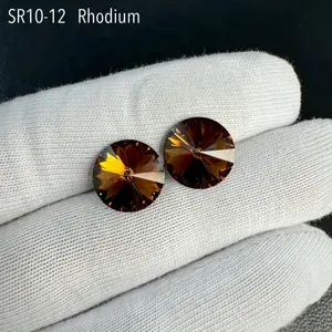 Rivoli Swarovski 10мм - 2шт/уп в оправе Rhodium . Стразы пришивные круглые, производство Австрия в комплекте оправы 2 шт. , цвет серебро
