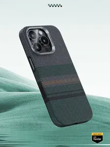 Карбоновый чехол на iPhone 16 Pro с MagSafe / Benks / Aurora ArmorPro