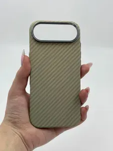 Карбоновый чехол c MagSafe на iPhone 17 Air